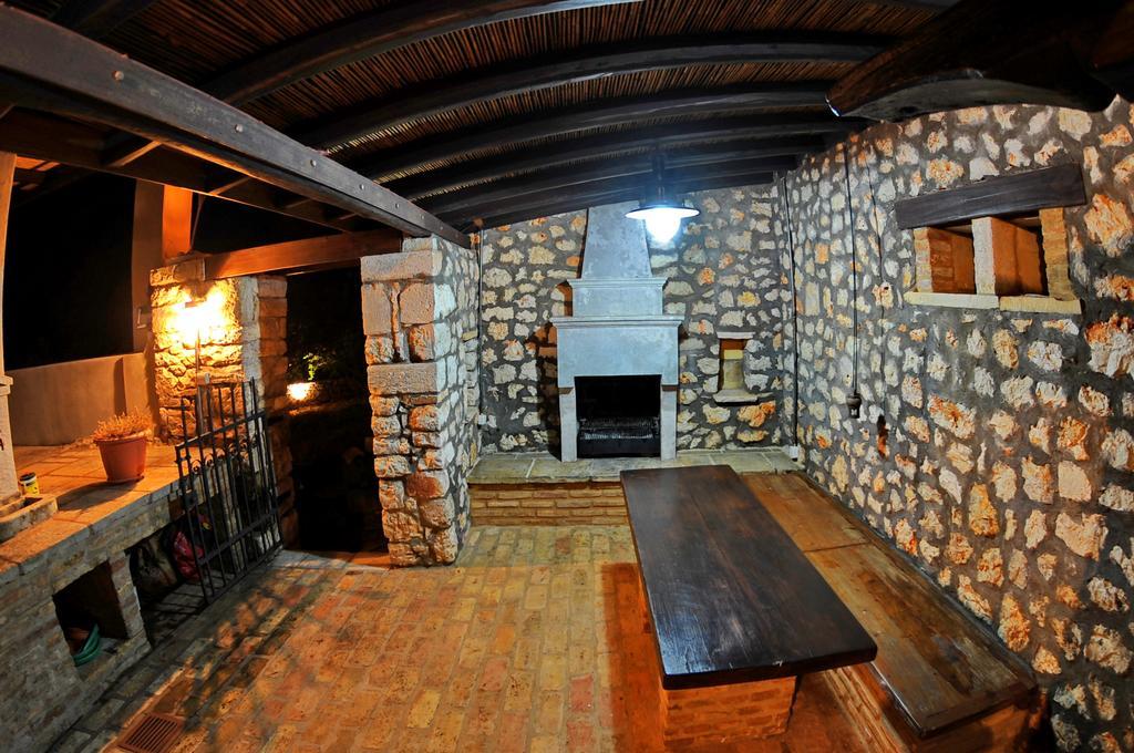 Вилла Domus Nostos Apolpaina Экстерьер фото